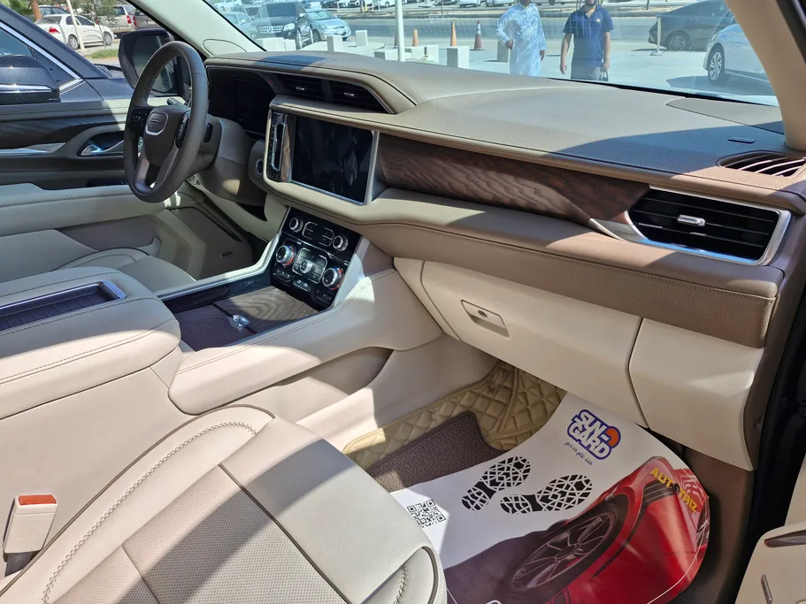 2024 GMC Yukon Denali 