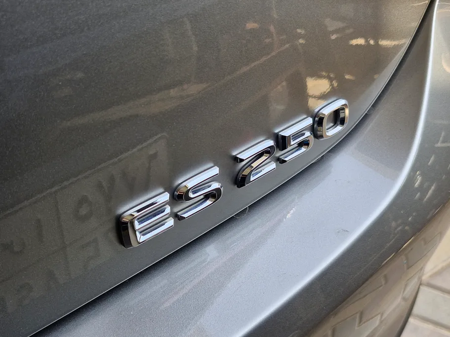 2024 Lexus ES 250 AA Elegant 