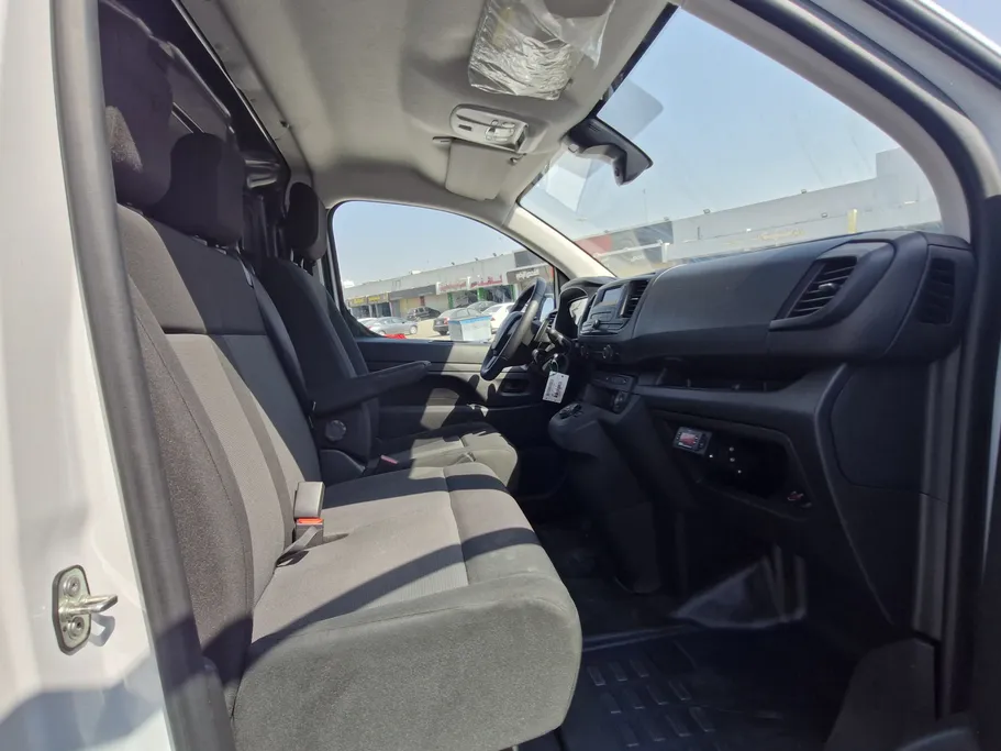 2024 Peugeot Expert VAN 
