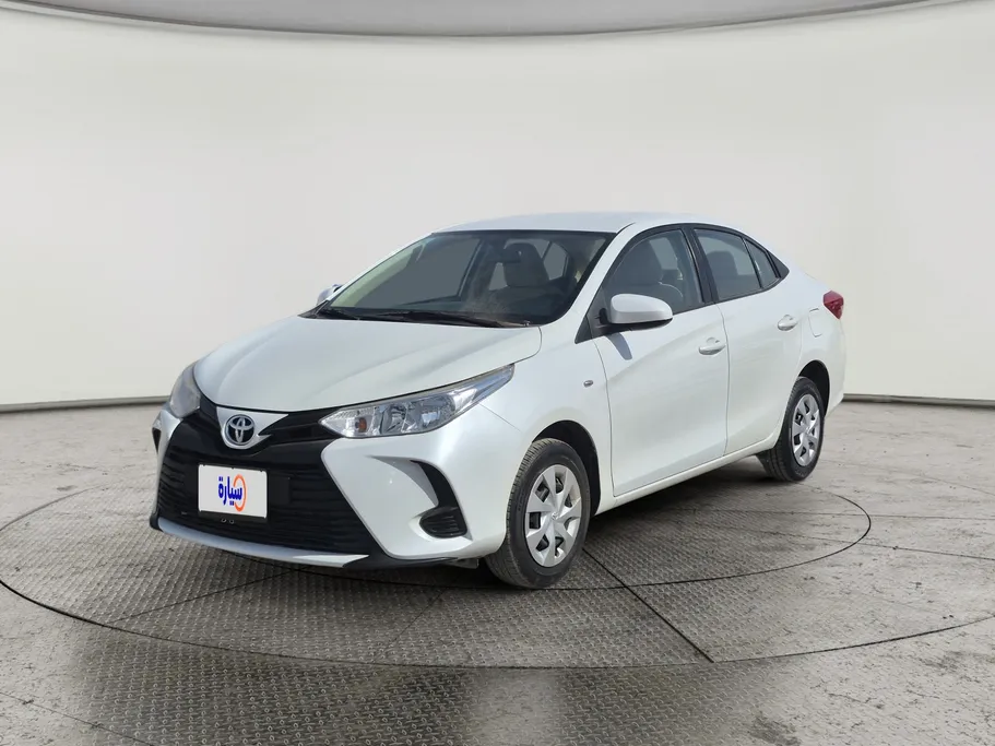 2022 Toyota Yaris  Y 