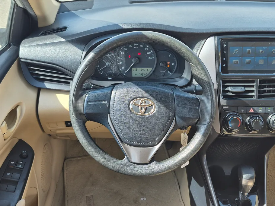 2022 Toyota Yaris  Y 