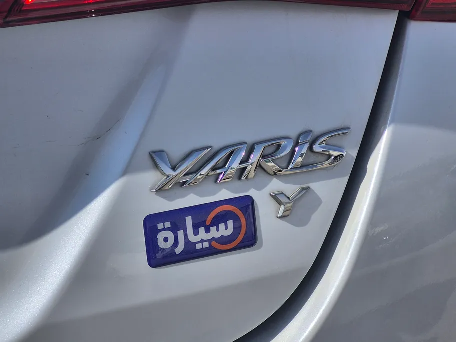 2022 Toyota Yaris  Y 