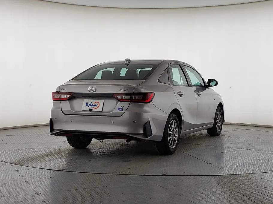 2023 Toyota Yaris  Y 