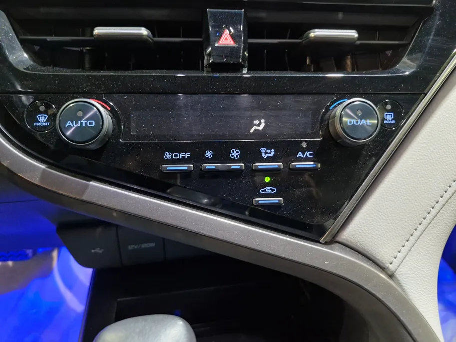 2023 Toyota Camry  SE 