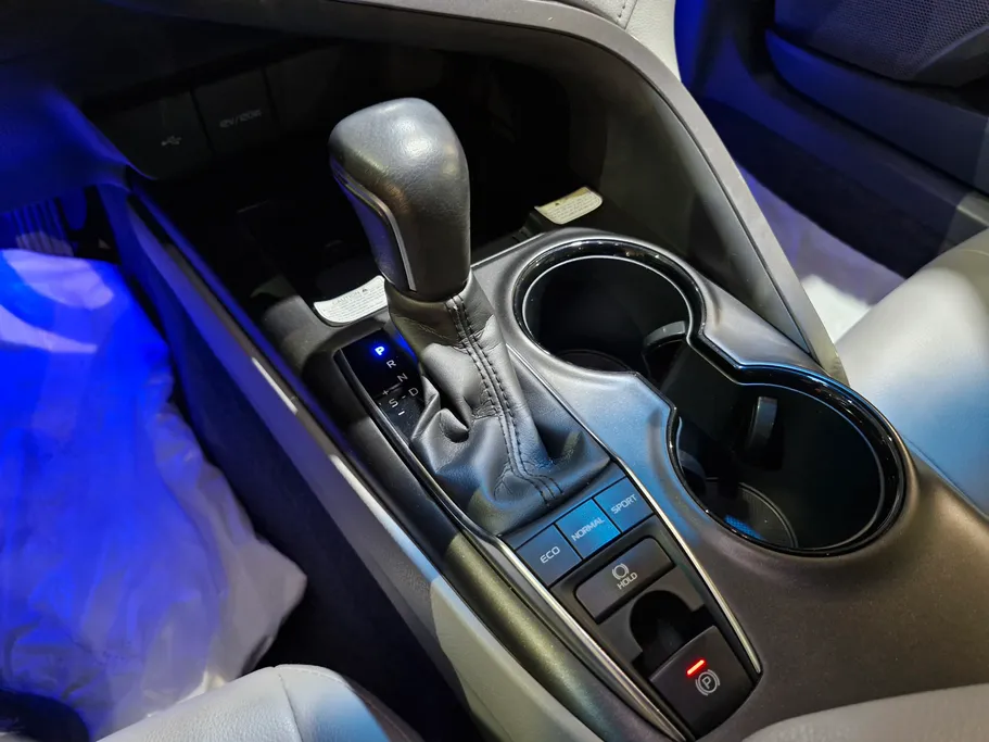 2023 Toyota Camry  SE 