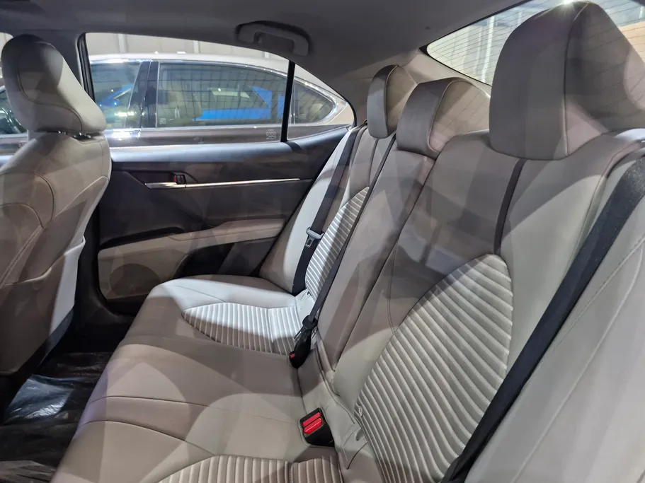 2023 Toyota Camry  SE 