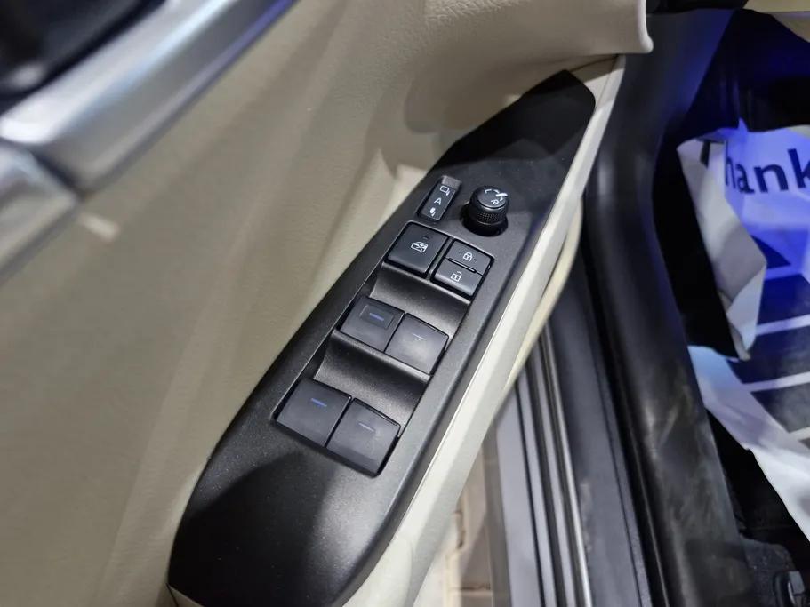2024 Toyota Camry  GLE HEV  