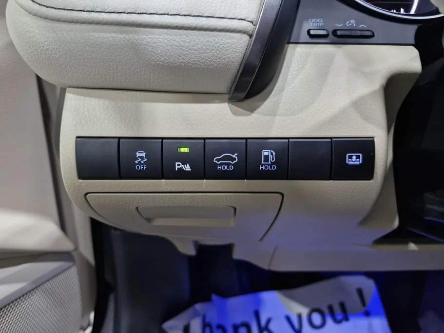 2024 Toyota Camry  GLE HEV  