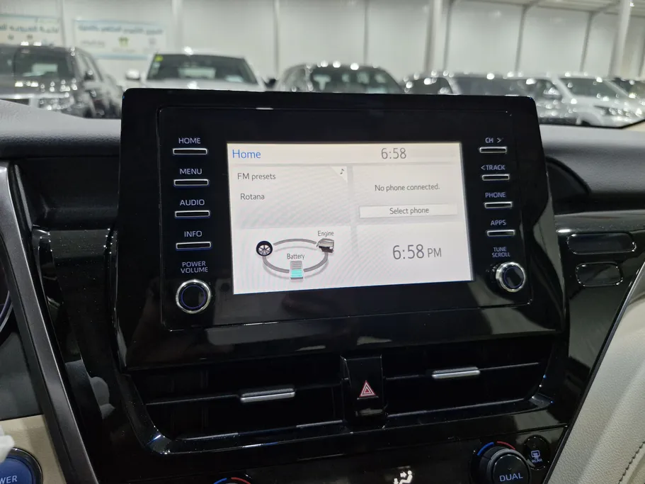 2024 Toyota Camry  GLE HEV  