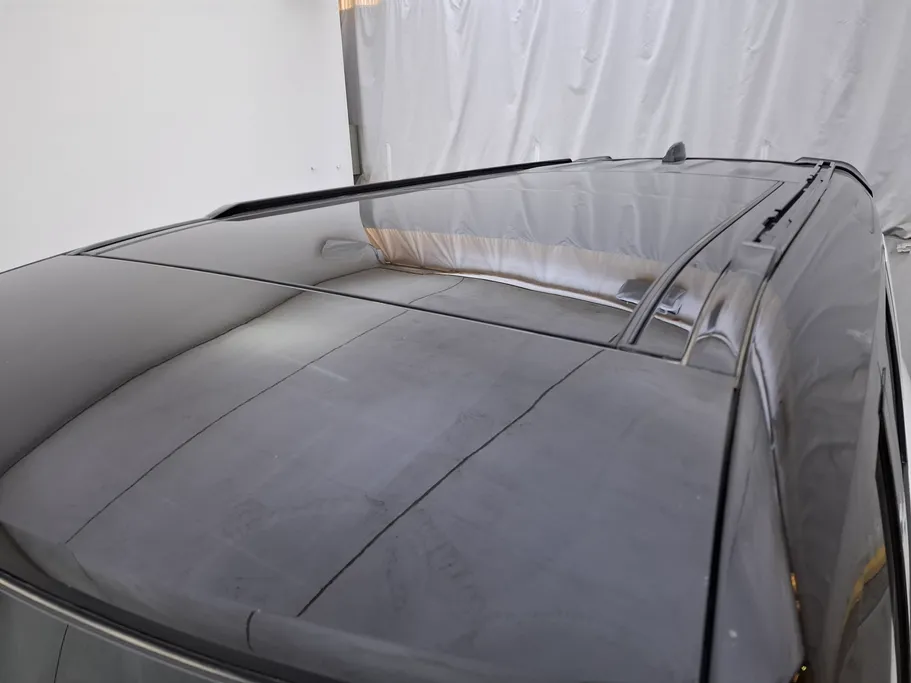 لاند روفر ديفندر HSE P400 2022 