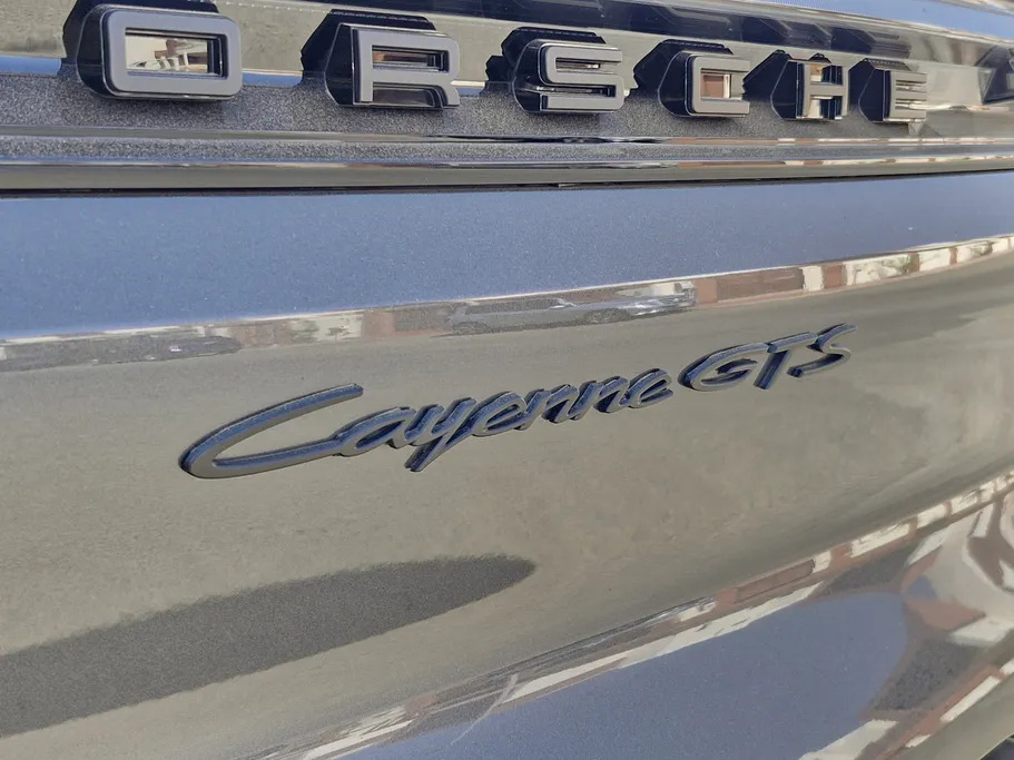 2025 Porsche Cayenne GTS 