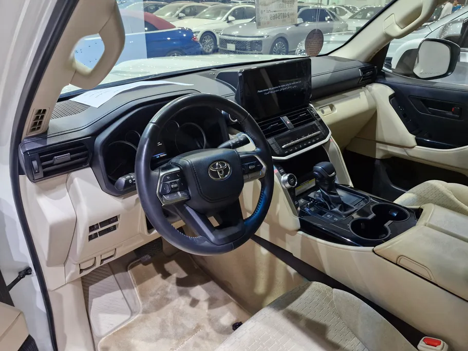 2023 Toyota Land Cruiser GXR3