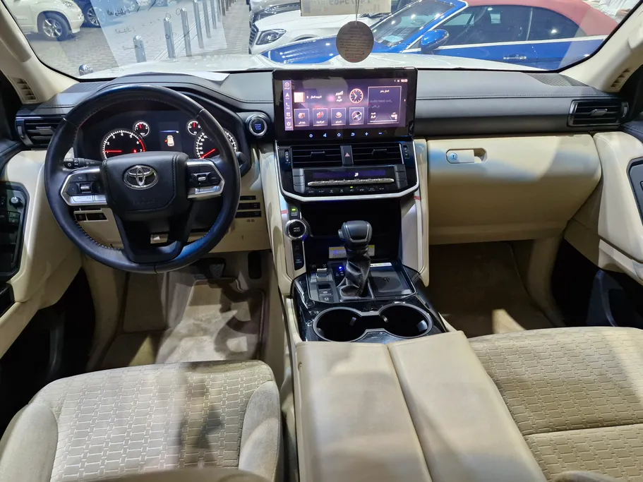 2023 Toyota Land Cruiser GXR3