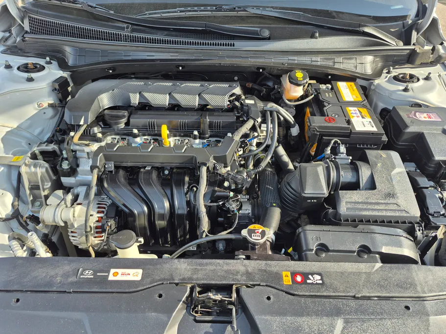 2023 Hyundai Elantra Smart 