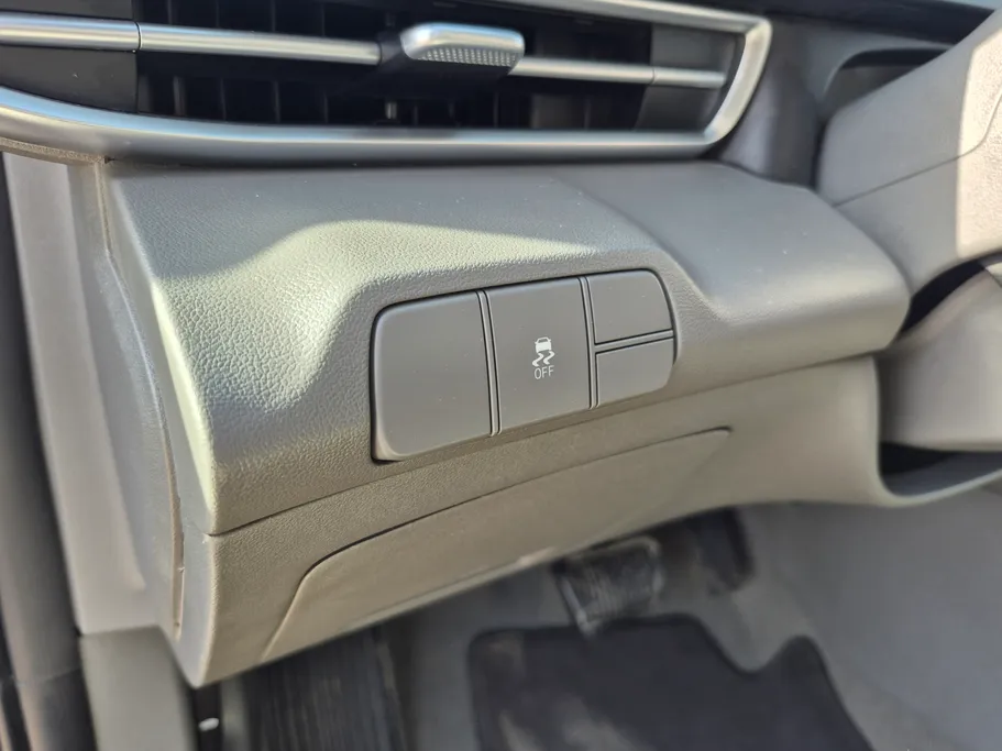 2023 Hyundai Elantra Smart 