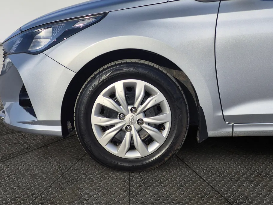 هيونداي اكسنت سمارت 2023 