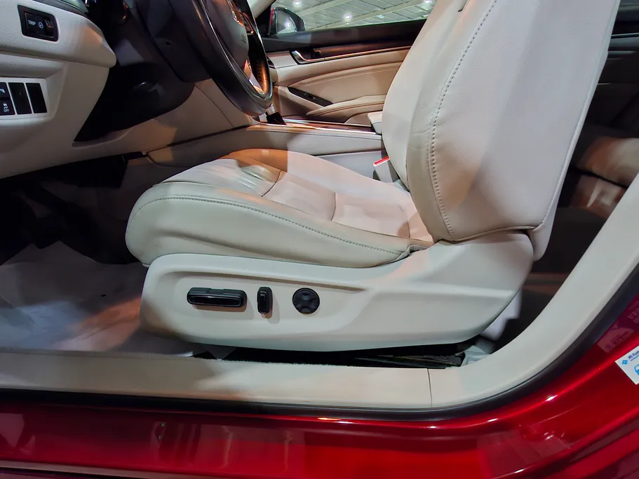 2020 Honda Accord EX 