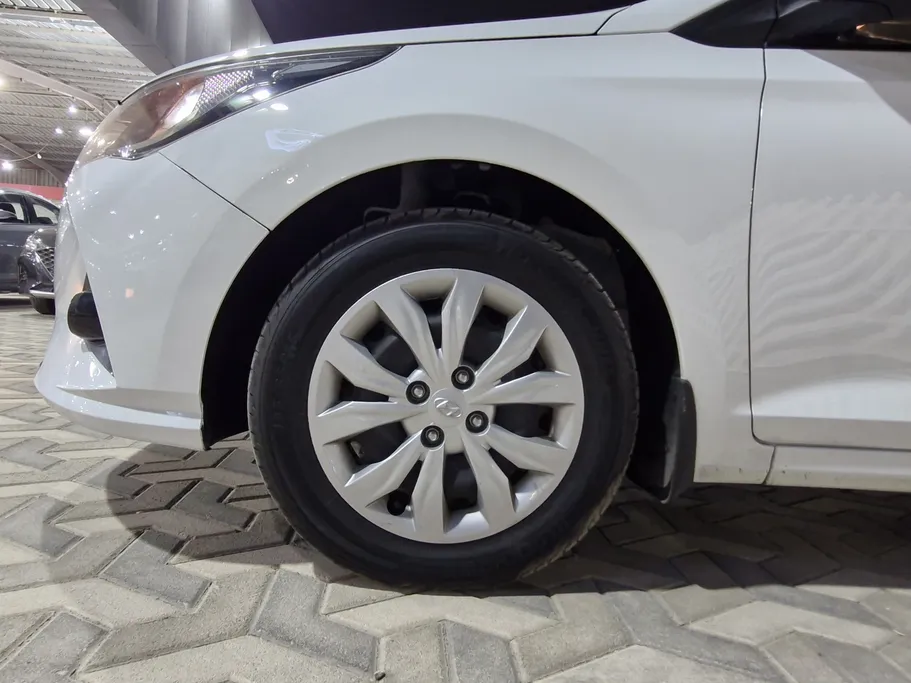 هيونداي اكسنت سمارت 2023 