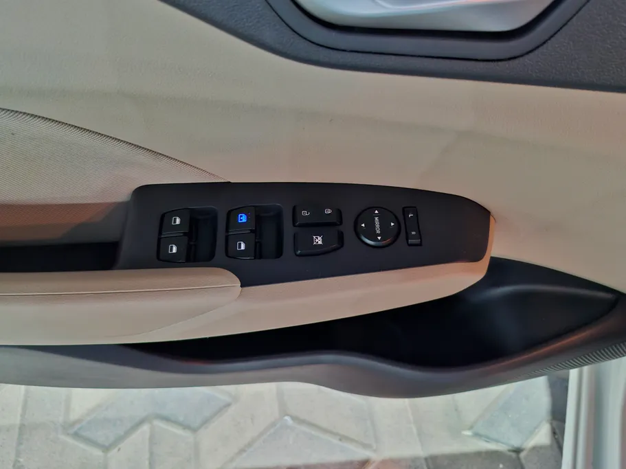 هيونداي اكسنت سمارت 2023 