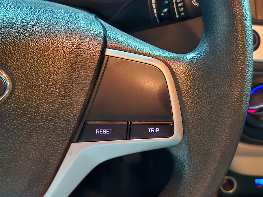 هيونداي اكسنت سمارت 2023 