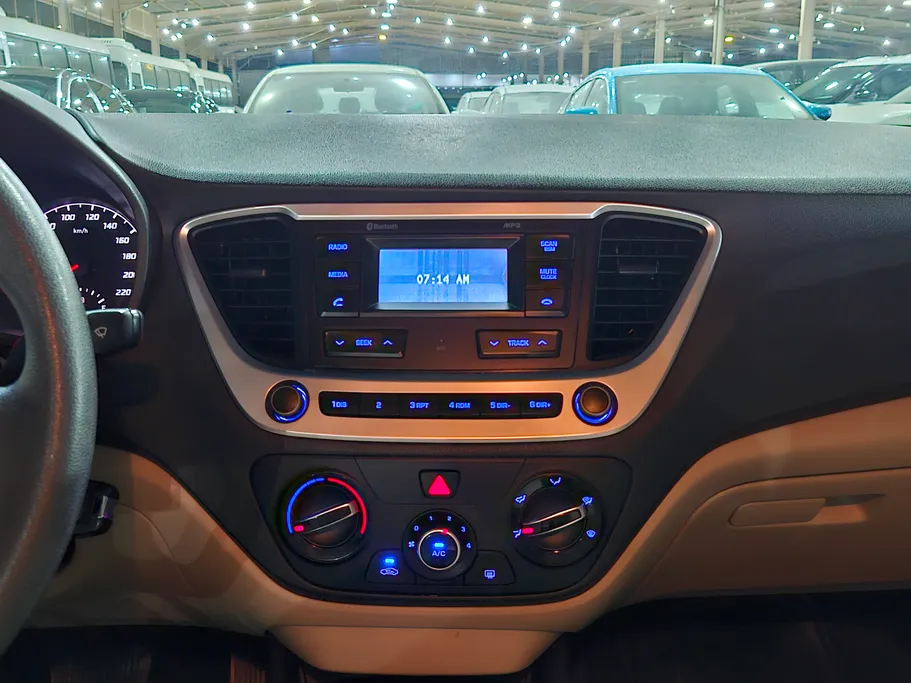 هيونداي اكسنت سمارت 2023 