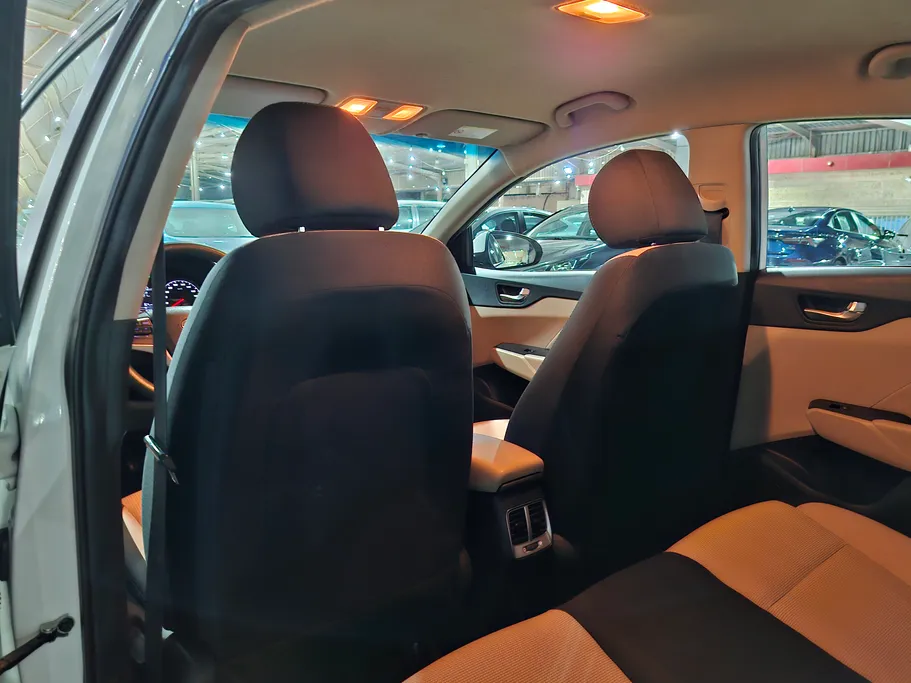 هيونداي اكسنت سمارت 2023 