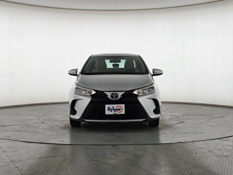 2022 Toyota Yaris  Y 