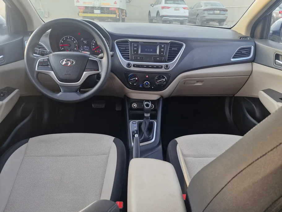 2023 Hyundai Accent Smart 