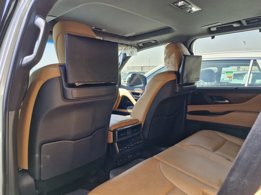 2024 Lexus LX 600 