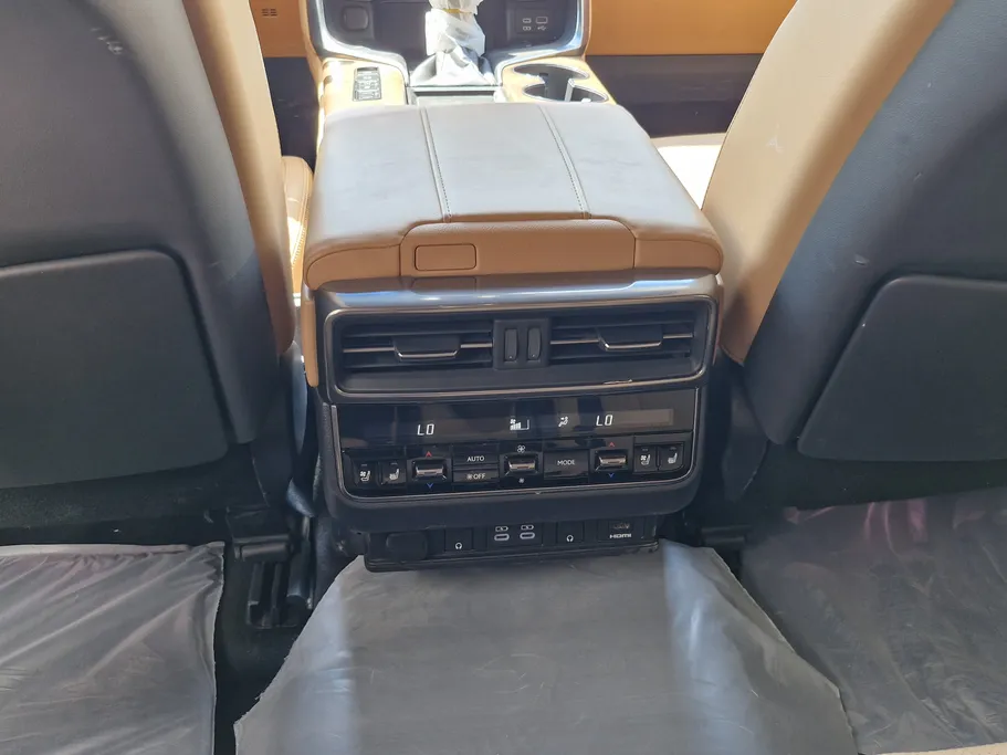 2024 Lexus LX 600 