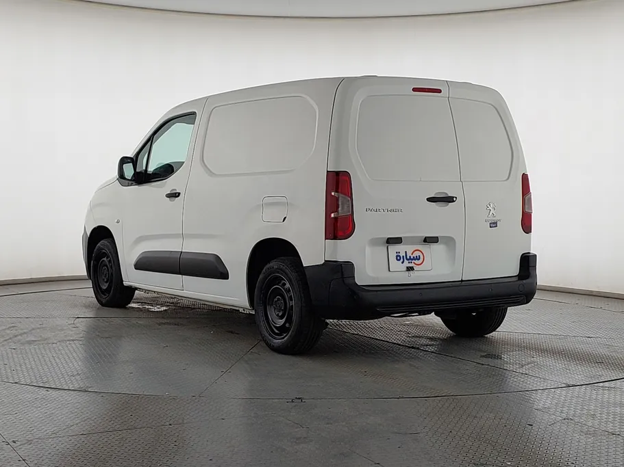 بيجو بارتنر Short van 2023 