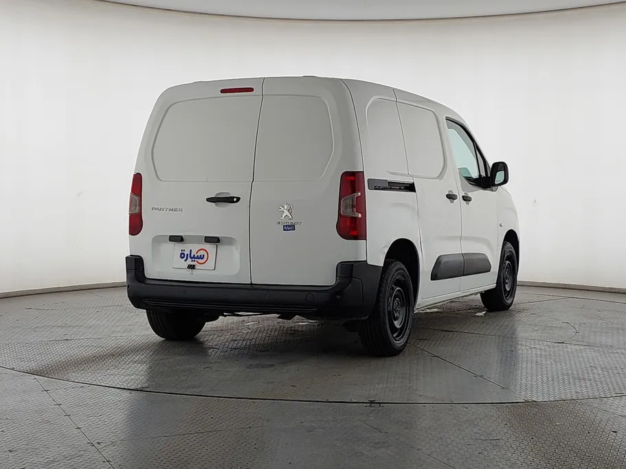 بيجو بارتنر Short van 2023 