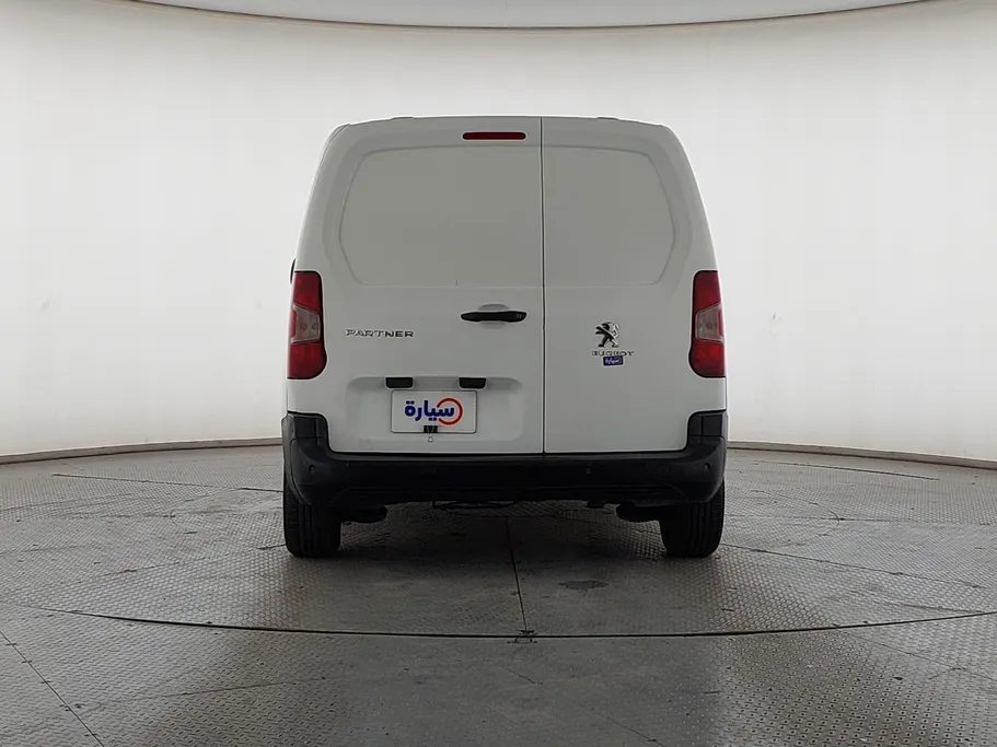 بيجو بارتنر Short van 2023 