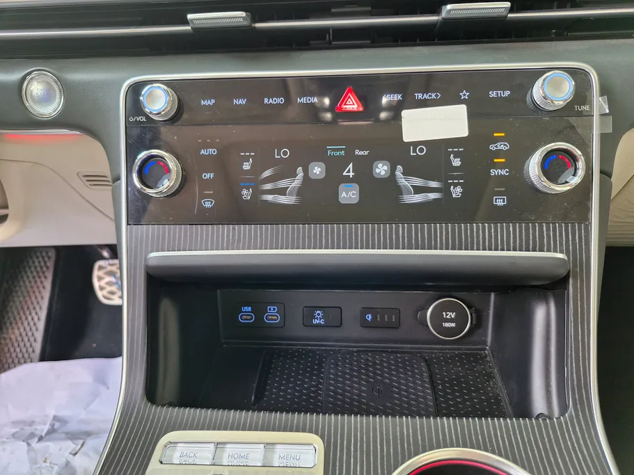 2025 Genesis GV80 Prestige 