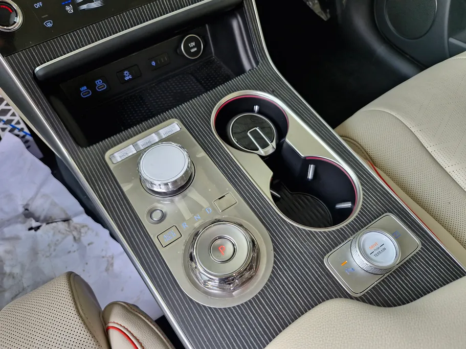2025 Genesis GV80 Prestige 