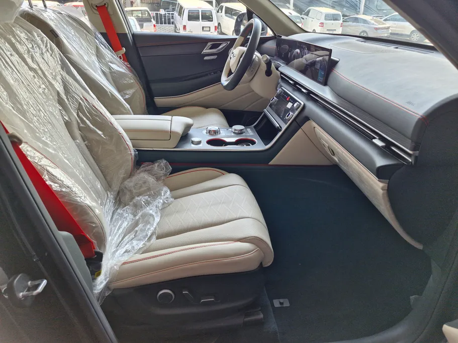 2025 Genesis GV80 Prestige 
