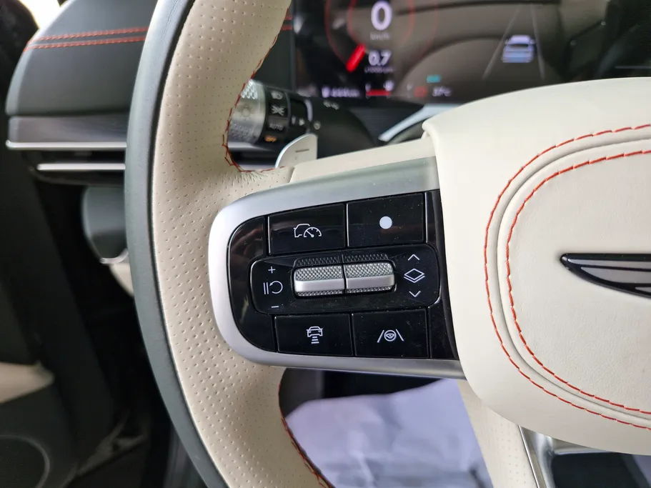 2025 Genesis GV80 Prestige 