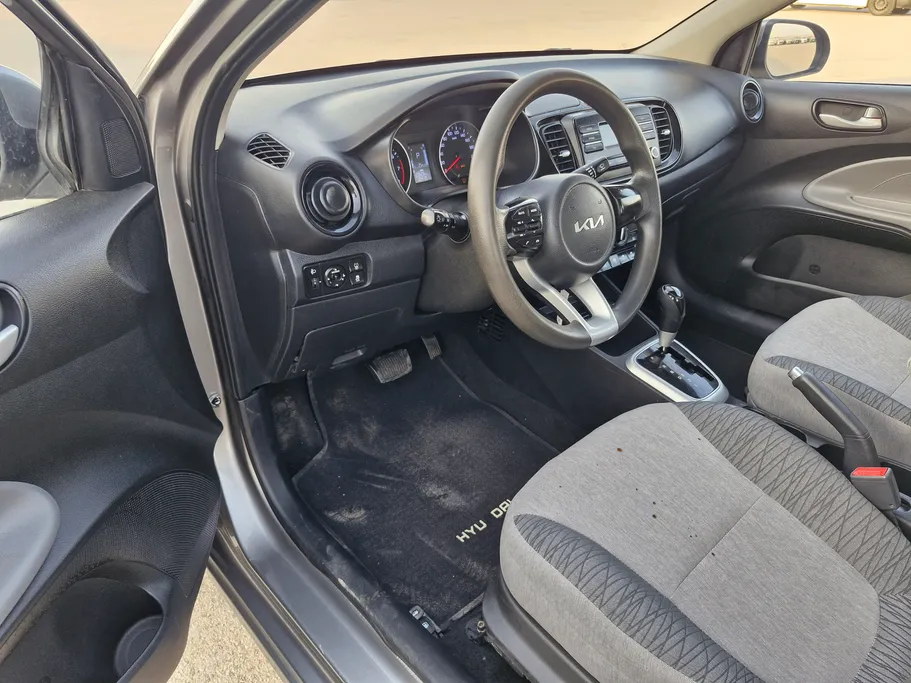 2022 Kia Pegas LX 