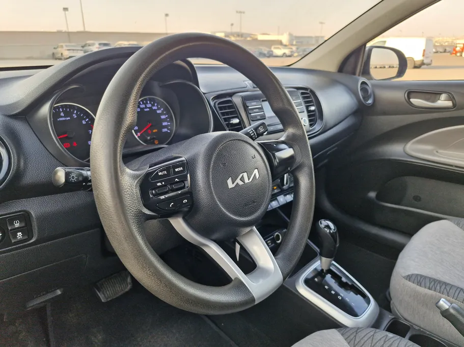 2022 Kia Pegas LX 