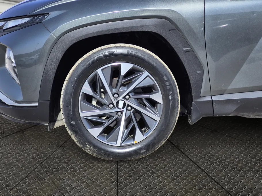 2023 Hyundai Tucson SMART (Two Tone) 