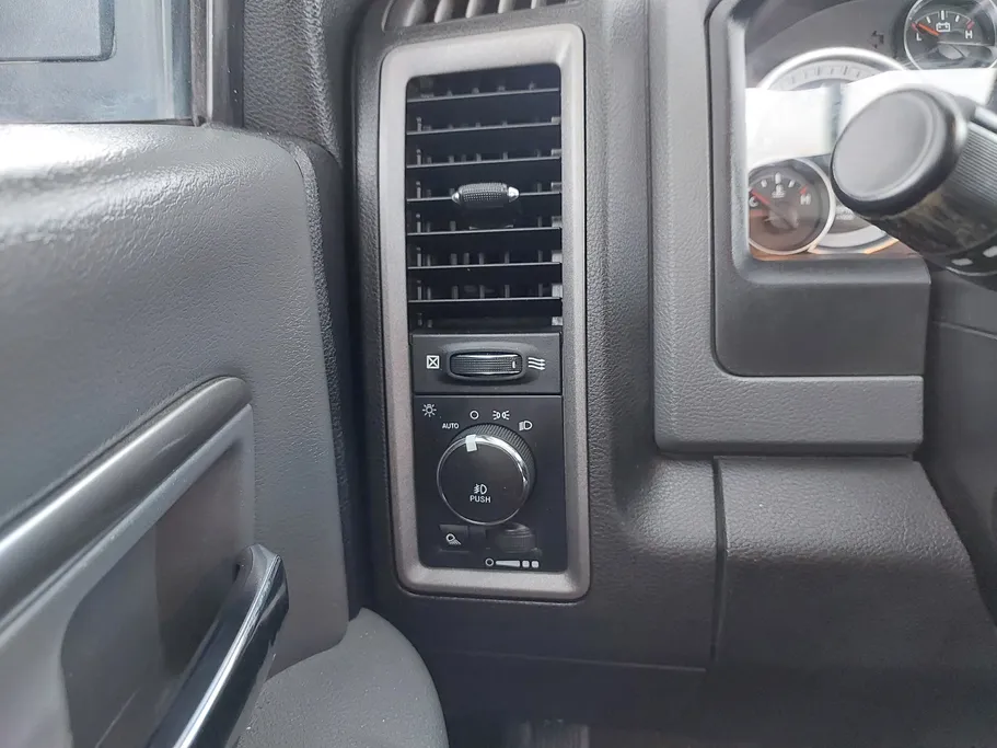 دودج رام 1500 Classic 2019 