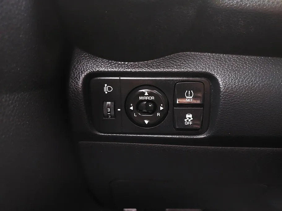 2022 Kia Pegas LX 