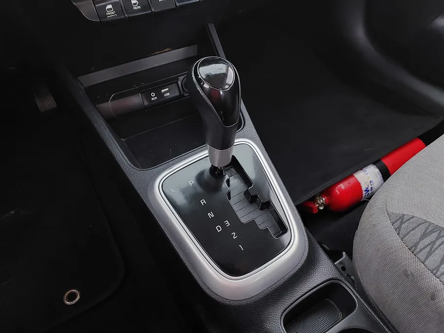 2022 Kia Pegas LX 