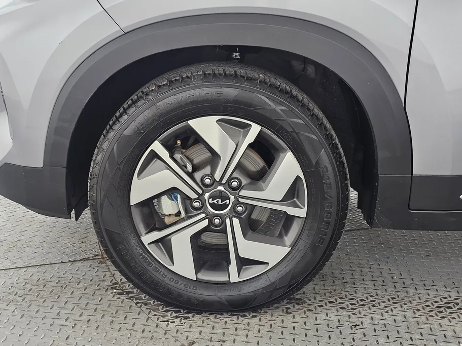 2023 Kia SONET LX 