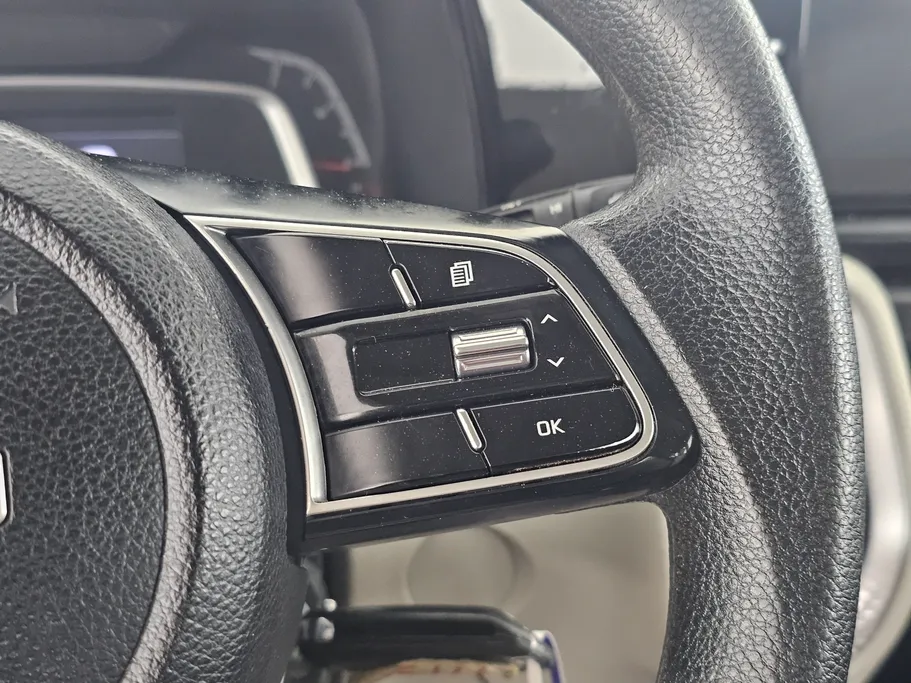 2023 Kia SONET LX 