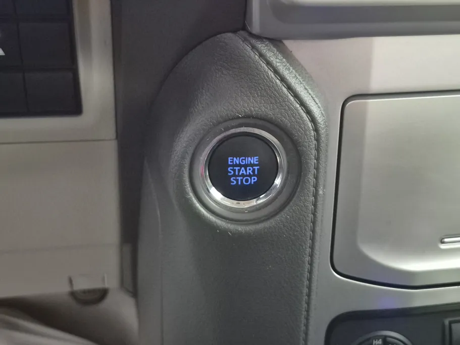 2023 Toyota Prado TXL