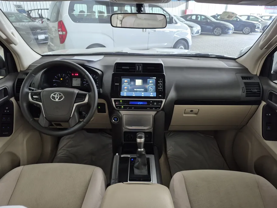 2023 Toyota Prado TXL