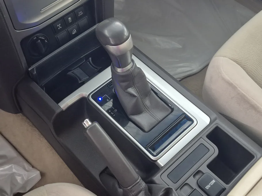 2023 Toyota Prado TXL