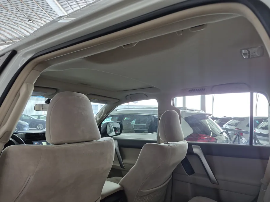 2023 Toyota Prado TXL
