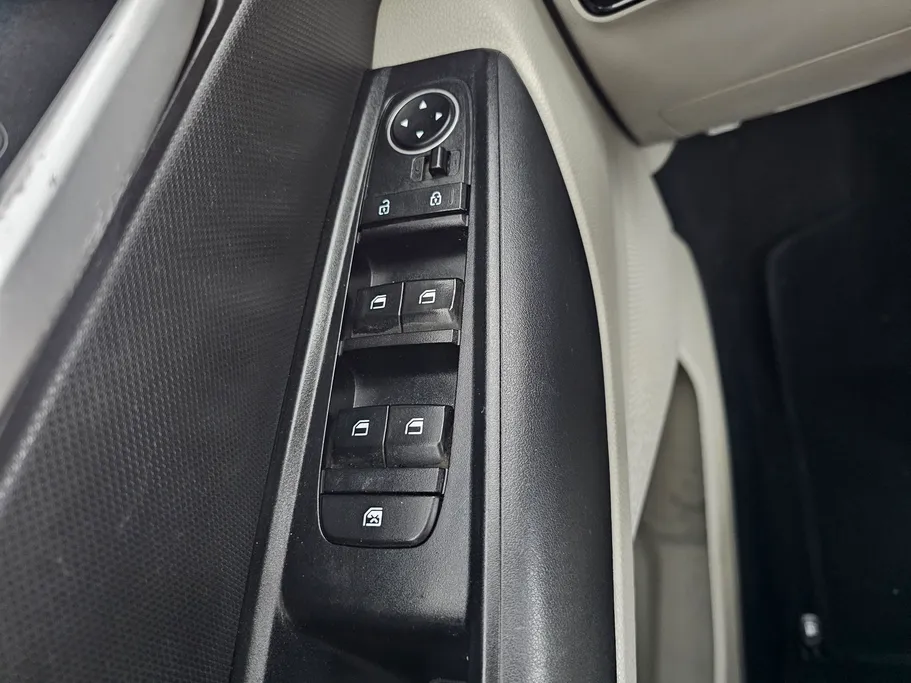 2023 Kia SONET LX 